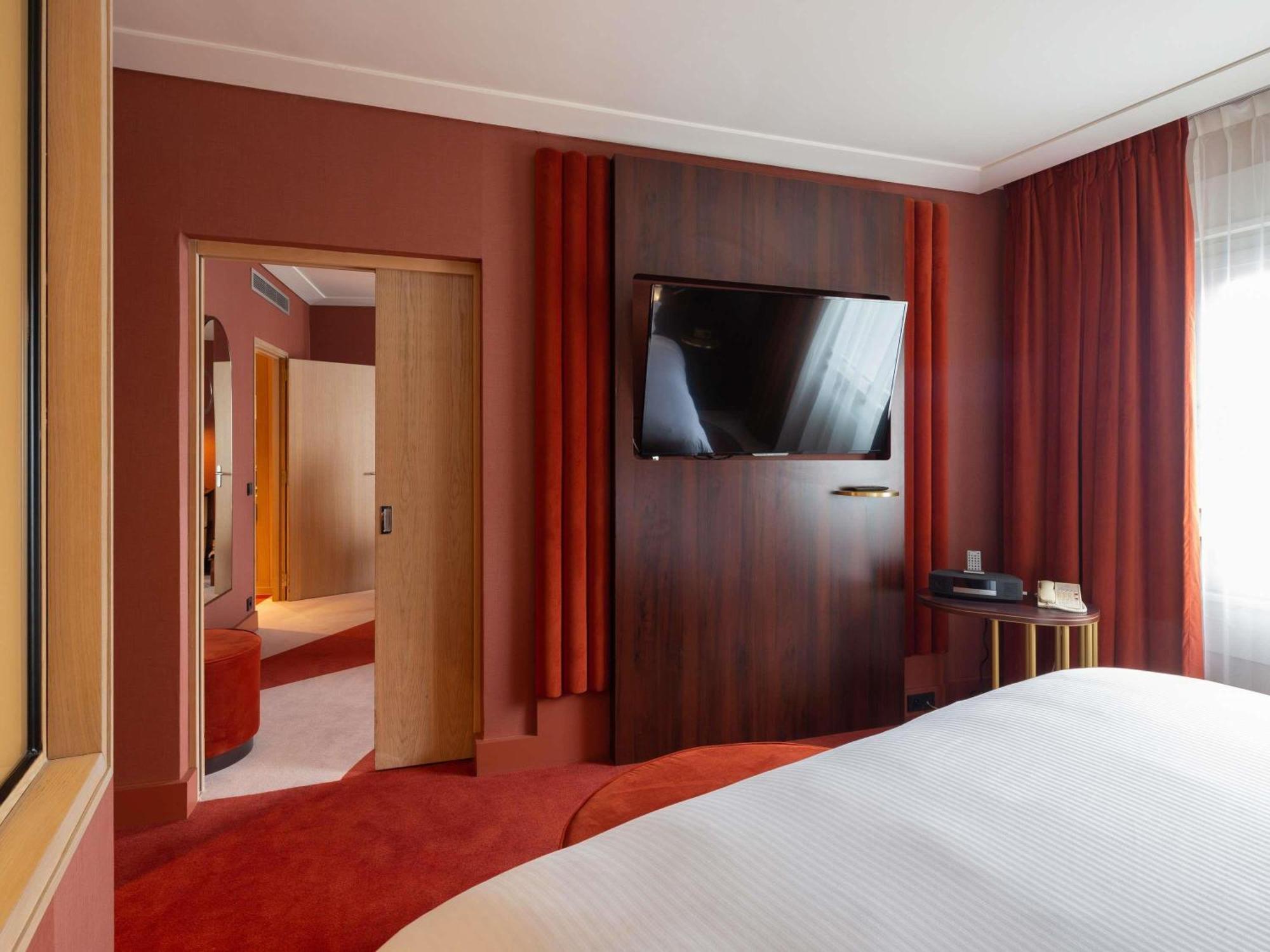 Hotel Nest Paris La Defense - Mgallery Collection 5*